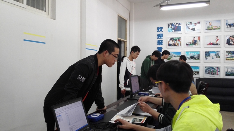 3录取新生现场选定预学期网络在线课程_副本.jpg