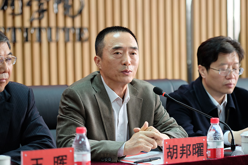 胡邦曜.jpg